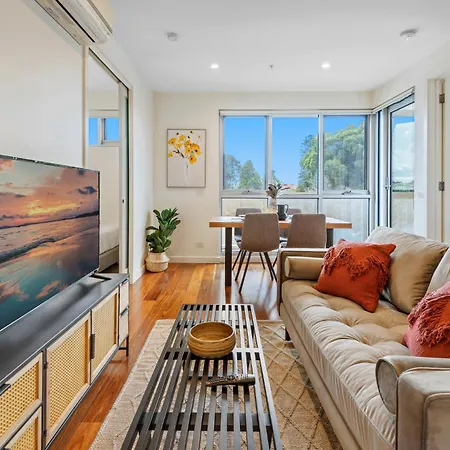 Modern 2-Bed St Kilda Apartment Near Shops Melbourne Exterior photo